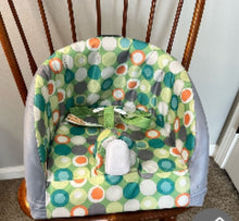 Load image into Gallery viewer, Boppy 2 in 1 booster seat with tray Skid bottom with straps bolster insert Chair-Seat
