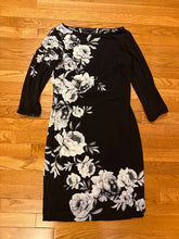 Load image into Gallery viewer, White House Black Market Reversible dress, two prints inside out Women's - S
