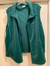 Load image into Gallery viewer, Columbia Green fleece vest like new Women's - XXXL
