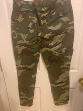 Load image into Gallery viewer, Hot Kiss New with tags camouflage Women's 14
