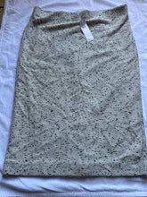 Load image into Gallery viewer, Ann Taylor NWT Cream and black specks skirt, split in back Women's - L
