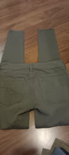 Load image into Gallery viewer, American Eagle Outfitters Olive jegging Women's 2
