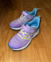 Load image into Gallery viewer, New Balance Girls purple New Balance tennis shoes, size 13 13 (Lil' Kid)
