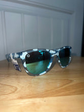 Load image into Gallery viewer, Knockaround NIB Kids premium Head In the Clouds sunglasses
