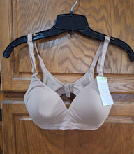 Load image into Gallery viewer, Warners Cloud 9 Wireless Bra - NWT Sz 36B Bra
