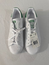 Load image into Gallery viewer, Adidas Stan Smith White NWT 7 (Big Kid)
