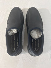 Load image into Gallery viewer, Rockport Moisture Wicking Shoe / NWOT / Black 11 (Adult)

