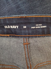Load image into Gallery viewer, Old navy pop icon skinny mid rise NWOT dark denim womens jeans mid rise pop icon skinny Women's 20
