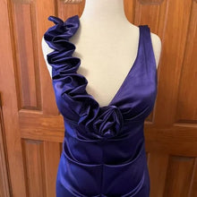 Load image into Gallery viewer, Xscape, size 10, purple prom dress, NWT Xscape, purple prom dress, size 10, full length, formal, NWT Women's 10
