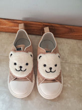 Load image into Gallery viewer, Converse Unisex, chuck Taylor teddy bear velcro shoes, like new 10 (Lil' Kid)
