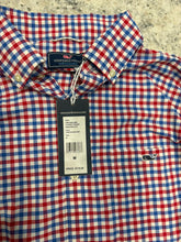 Load image into Gallery viewer, Vineyard Vine NWT button up Men's - M
